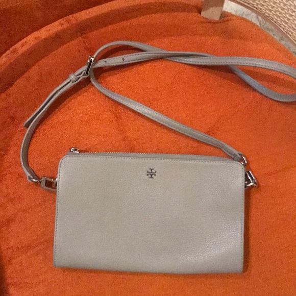 NWOT Tory Burch Crossbody Convertible Clutch - Picture 2 of 8